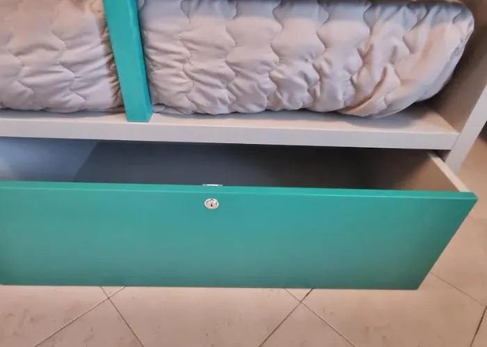 Giovane Europa Di ホステル *